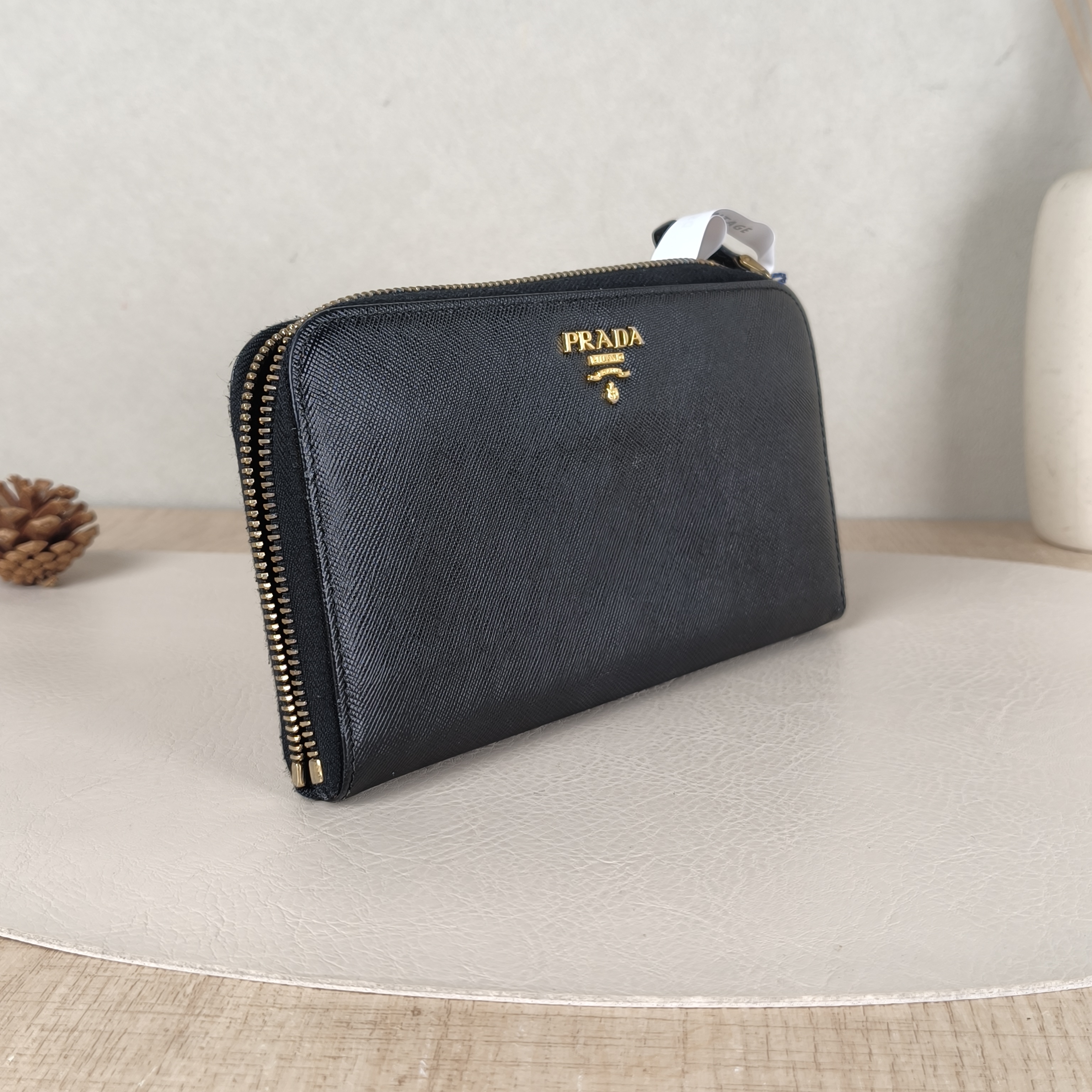 PRADA Wallet Wallet Black Calfskin One Size19 × 2 × 10.5 cm — cover view 4 of 5
