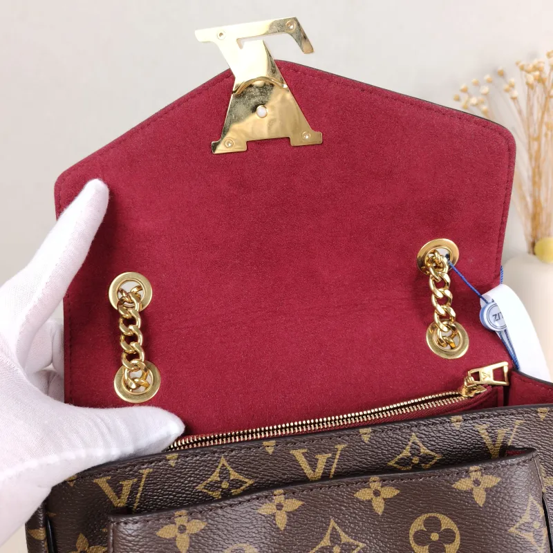 Louis Vuitton Crossbody Bag Passy Messenger Bag Monogram PVC Small 23 × 9 × 17 cm — detail view 5 of 15