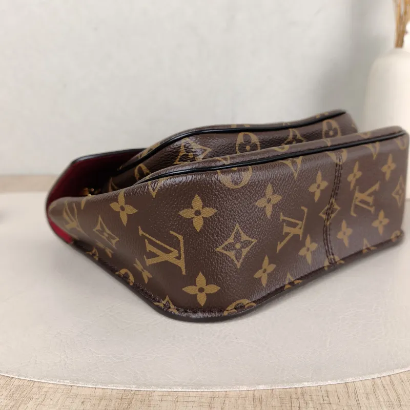 Louis Vuitton Crossbody Bag Passy Messenger Bag Monogram PVC Small 23 × 9 × 17 cm — detail view 2 of 14