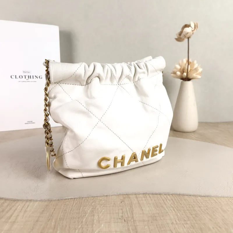 Chanel Shoulder Bag 22Bag White CC alfskin Mini 20 × 6 × 19 cm — cover view 5 of 5