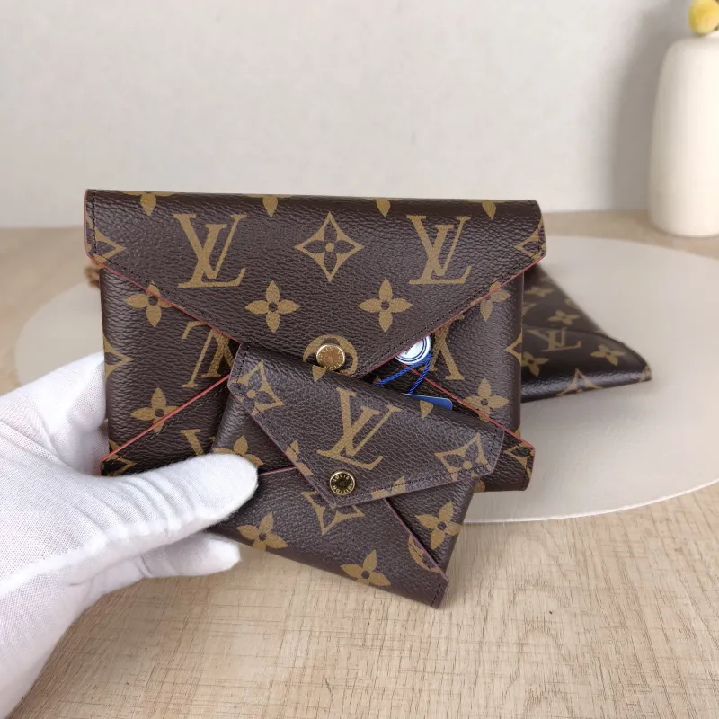 Louis Vuitton Clutch Kirigami Pochette Clutch Monogram PVC Large23 × 0.3 × 16.5 cm — detail view 10 of 14