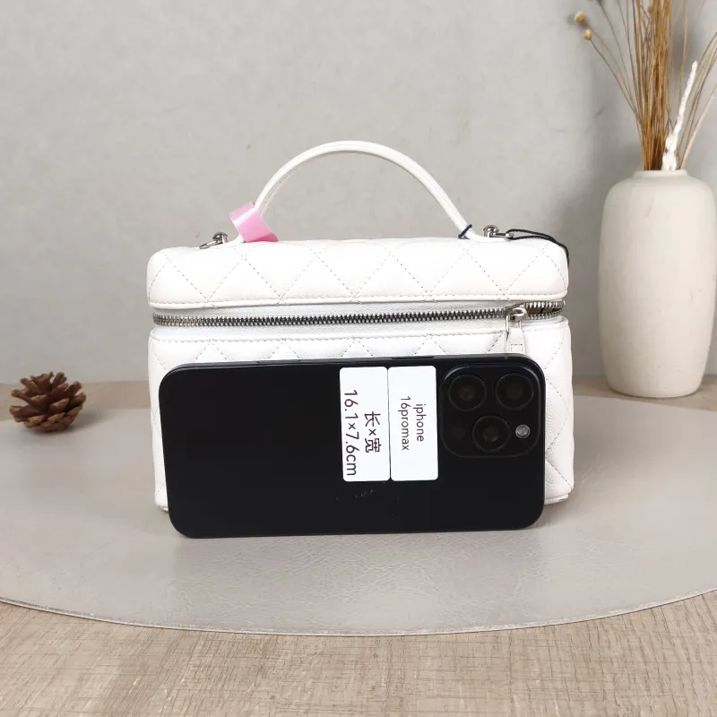Chanel Crossbody Bag lp Box Bag Top Handle Crossbody Bag White Calfskin One Size 19.5 × 5 × 17 cm — cover view 2 of 5