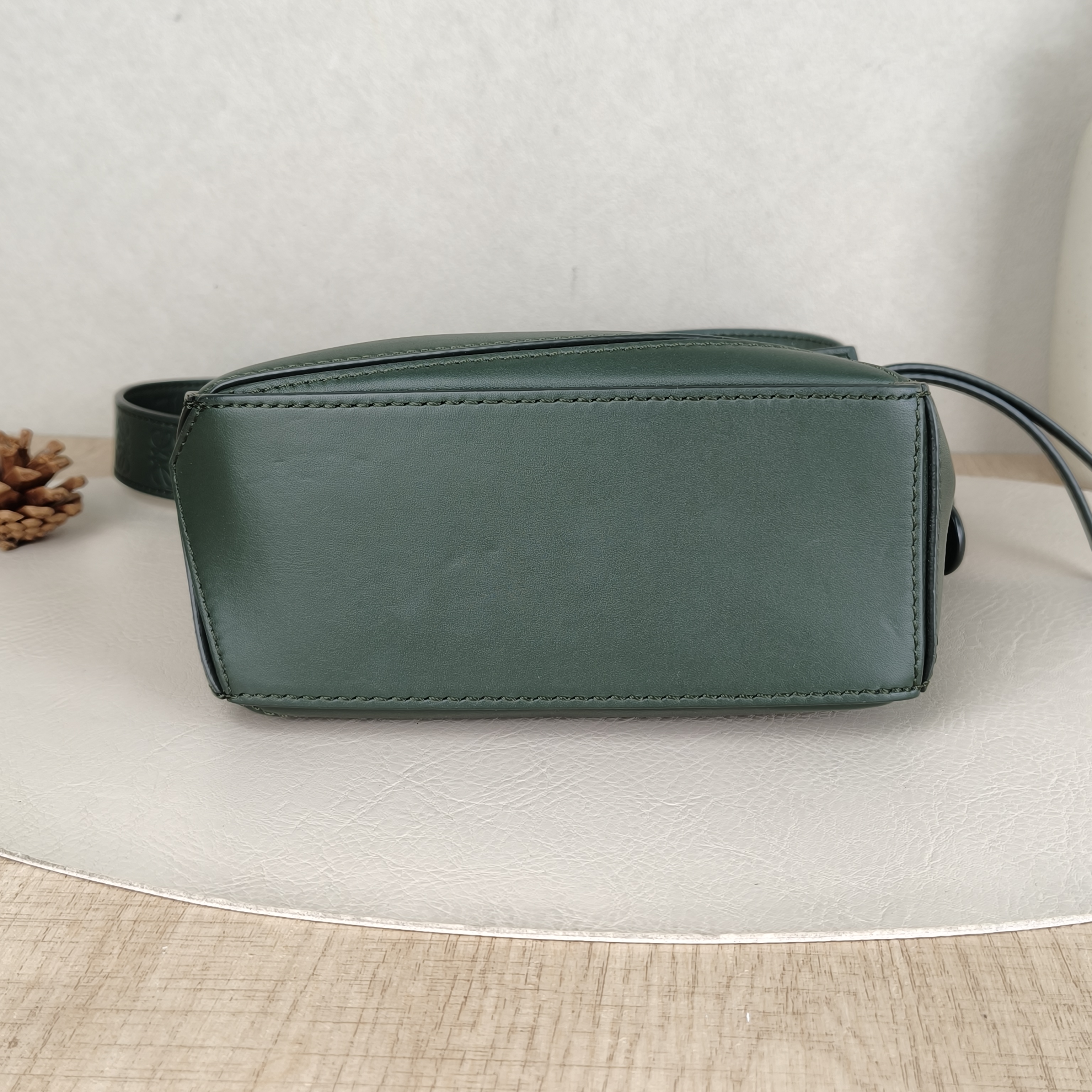 LOEWE Crossbody Bag Puzzle Green Calfskinmini18 × 8 × 12.5 cm — cover view 5 of 5