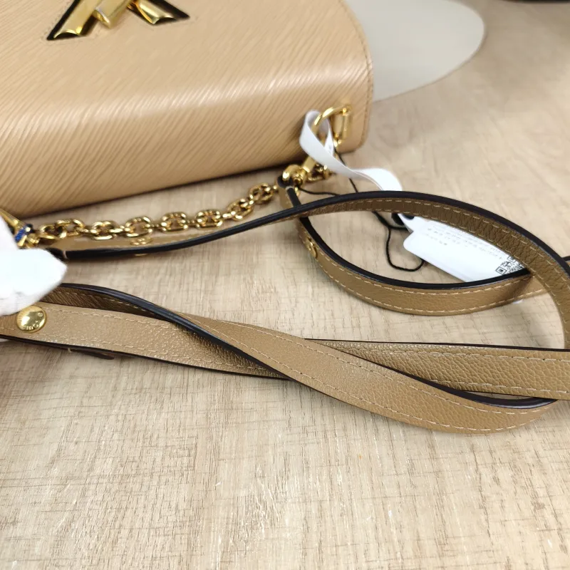 Louis Vuitton Crossbody Bag Twist Taupe Epi Embossed Calfskin Medium 23 × 9.5 × 17 cm — detail view 5 of 13