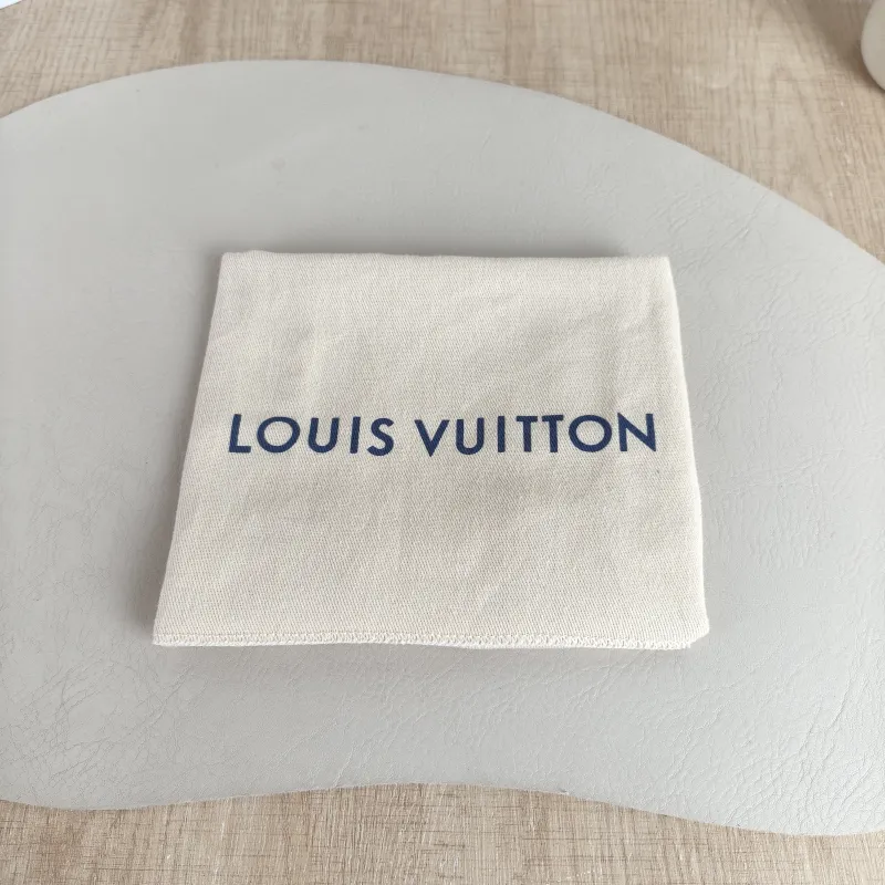 Louis Vuitton Crossbody Bag Speedy Nano Shoulder Strap PVC nano 16 × 7.5 × 10 cm — detail view 6 of 10