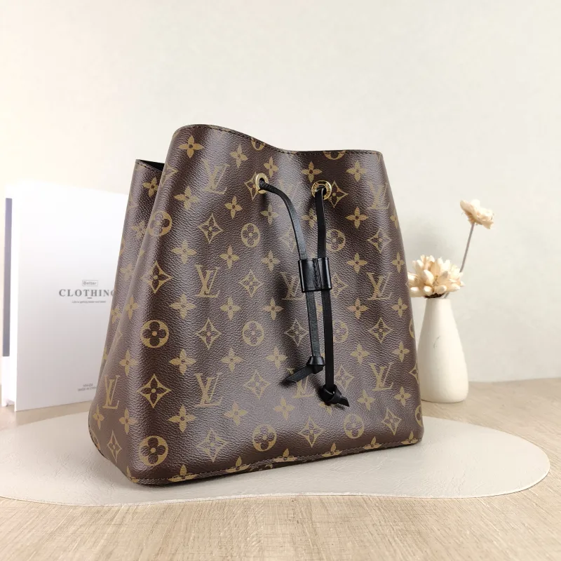 Louis Vuitton Shoulder Bag NÉONOÉ Bucket Bag Black PVC Medium 26 × 17.5 × 26 cm — cover view 3 of 5