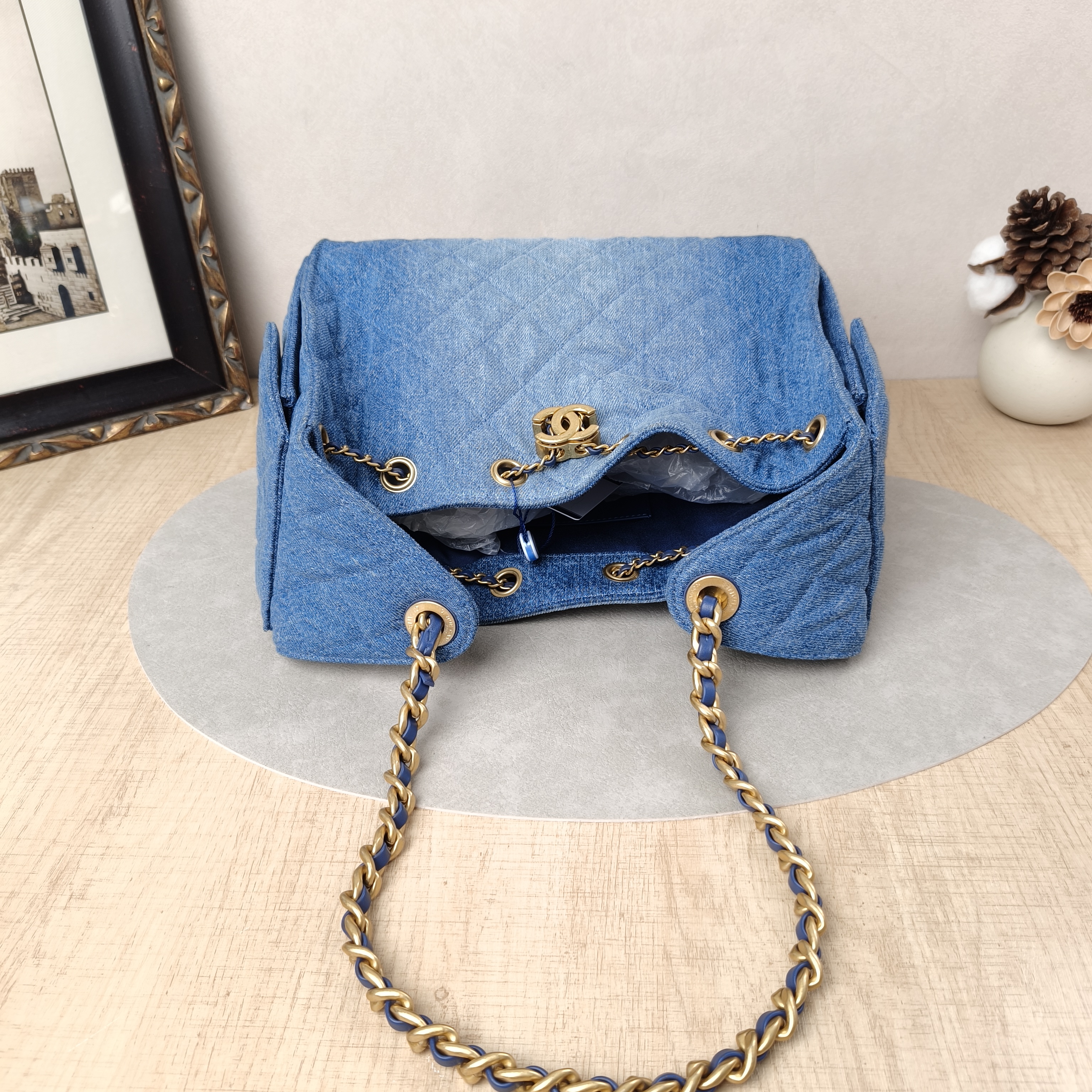 Chanel Shoulder Bag25Bag Blue Small26 × 14 × 30 cm — cover view 4 of 10