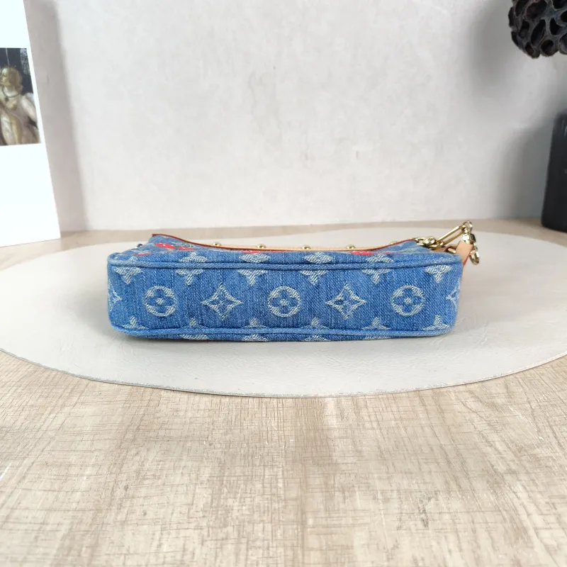 Louis Vuitton Shoulder Bag Pochette Accessoires Two Straps Blue · One Size 22 × 4 × 13 cm — cover view 5 of 6