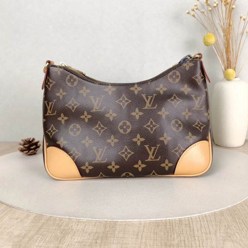 Louis Vuitton Crossbody Bag Boulogne PVC Small 26 × 9.5 × 16 cm