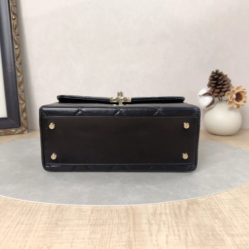 Chanel Crossbody Bag23k Box Bag Black CC alfskin22 × 9 × 10.5 cm — cover view 5 of 6