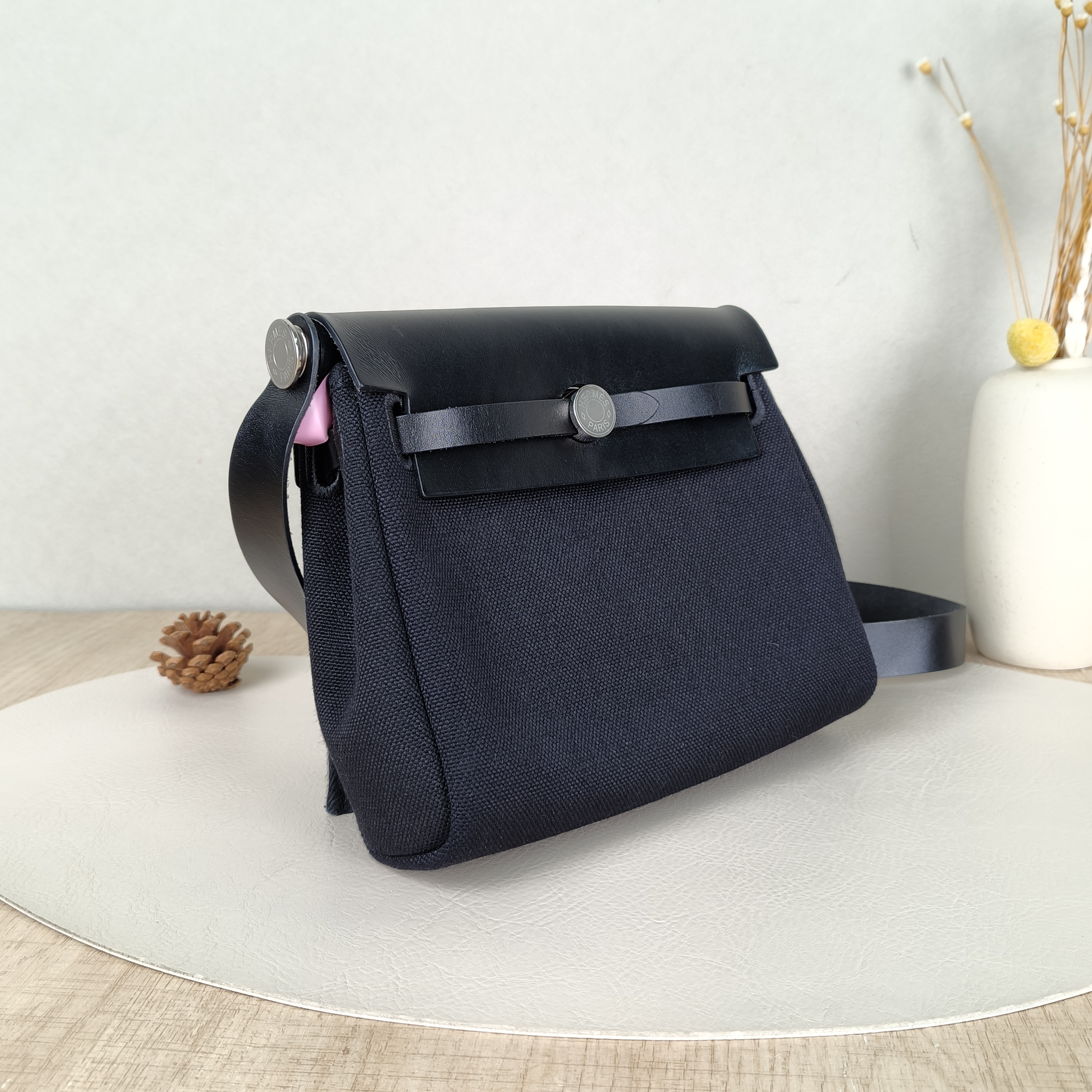 Hermès Crossbody Bag Herbag Zip 20Black Calfskin,Canvasmini20.5 × 7 × 16.5 cm — cover view 4 of 5