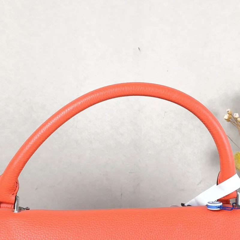 CELINE Crossbody Bag Trapeze Red Calfskin 30 × 17 × 23 cm — detail view 10 of 12