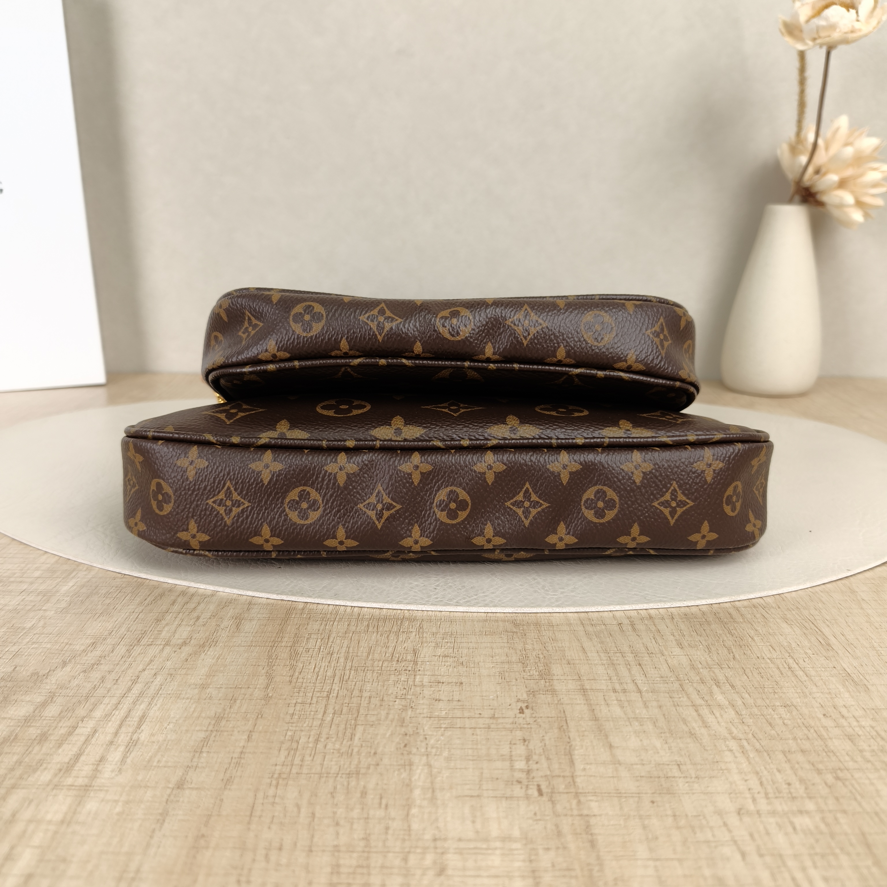 Louis Vuitton Crossbody Bag Multi Pochette Accessoires Shoulder Strap PVC Small24 × 4 × 13.5 cm — cover view 6 of 8