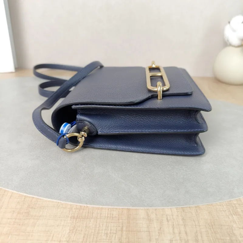Hermès Crossbody Bag Roulis 19 Evercolor Calfskinmini18 × 6 × 15 cm — detail view 12 of 13