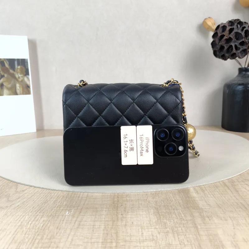 Chanel Crossbody Bag Black Lambskin One Size17 × 8 × 13.5 cm — cover view 2 of 6