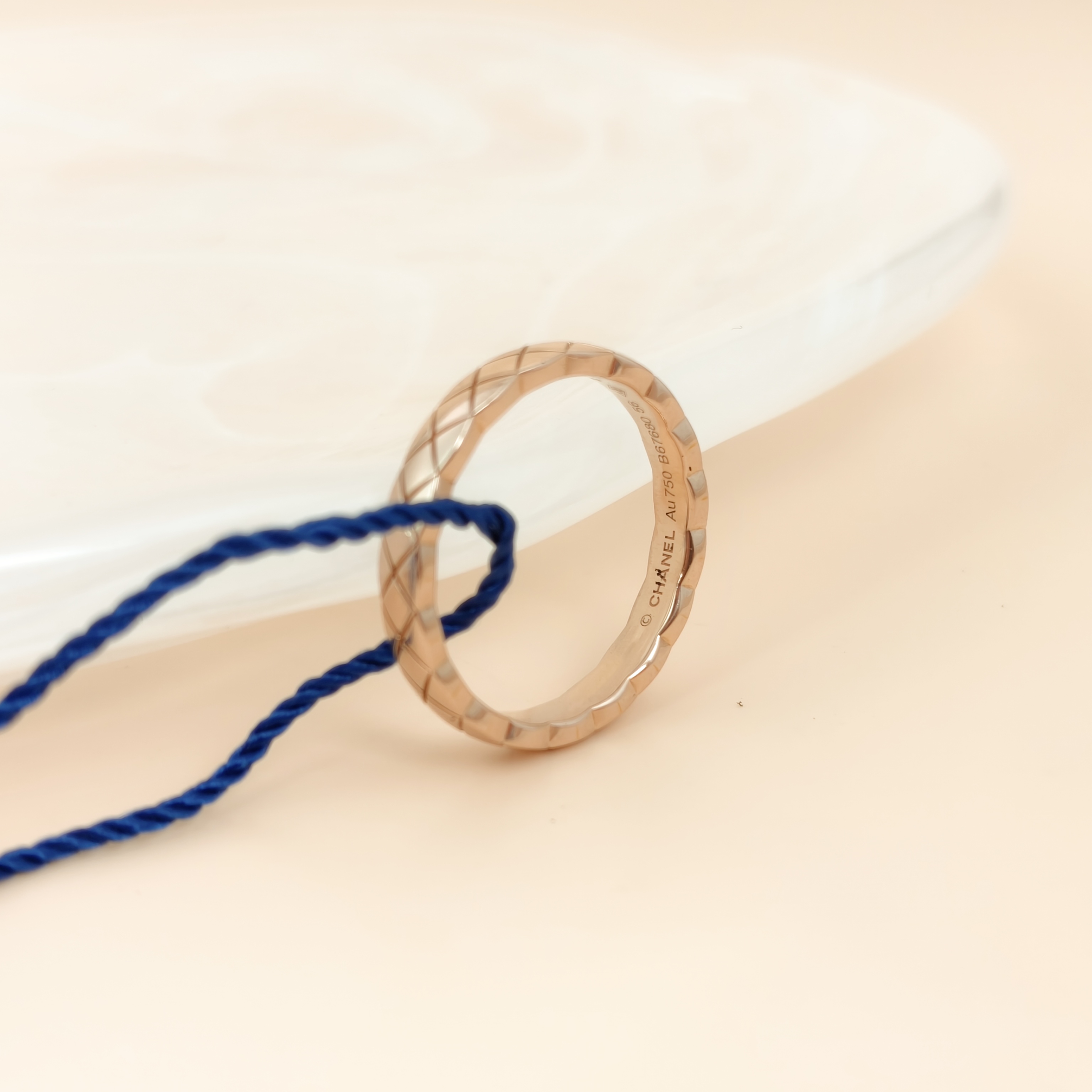 Chanel Ring COCO CRUSH Ring Rose Gold 18KR ose Gold One Size56 — cover view 7 of 7