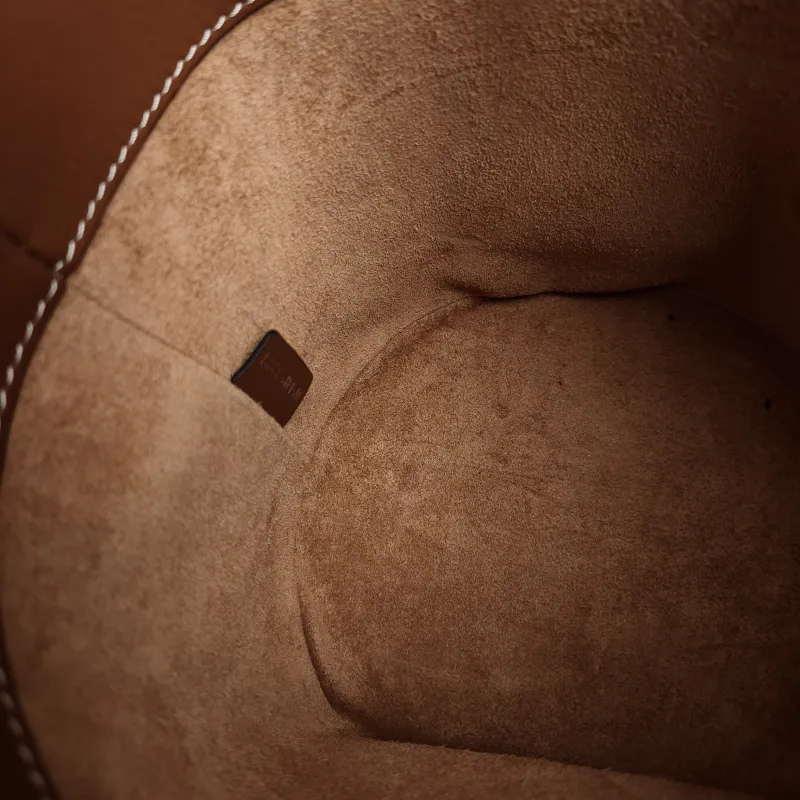 CELINE Crossbody Bag Teen Bucket 16 Bucket Bag Caramel Calfskin Small 16 × 16 × 18 cm — detail view 3 of 10