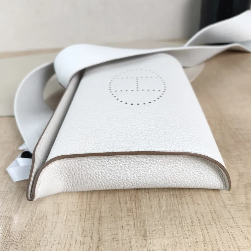 Hermès Crossbody Bag Videpoches M4 One Size 21 × 4 × 14 cm B — detail view 7 of 12