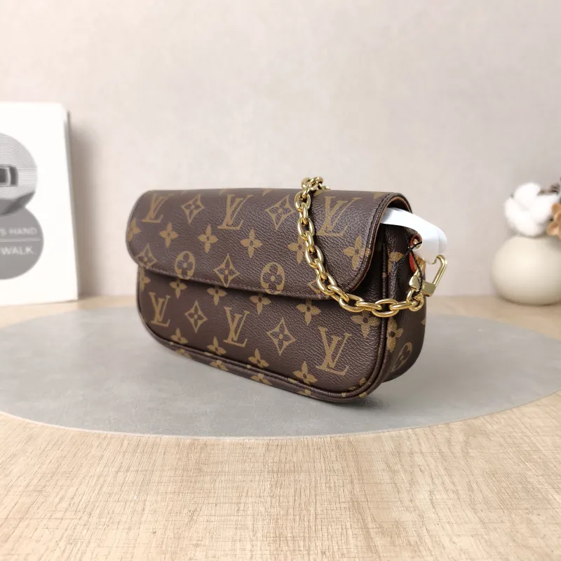 Louis Vuitton Crossbody Bag IVY Monogram PVC Small 23.5 × 4.3 × 12 cm — cover view 3 of 6