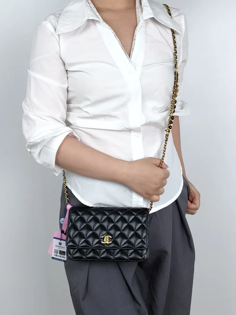 Chanel Crossbody Bagcf woc Black Calfskinmini19.2 × 3.5 × 12.3 cm — on-model view 3 of 4