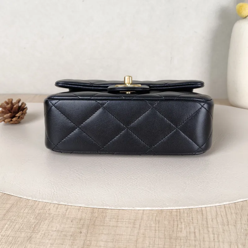 Chanel Crossbody Bag25c Black Lambskin One Size19 × 6 × 14 cm — cover view 3 of 5