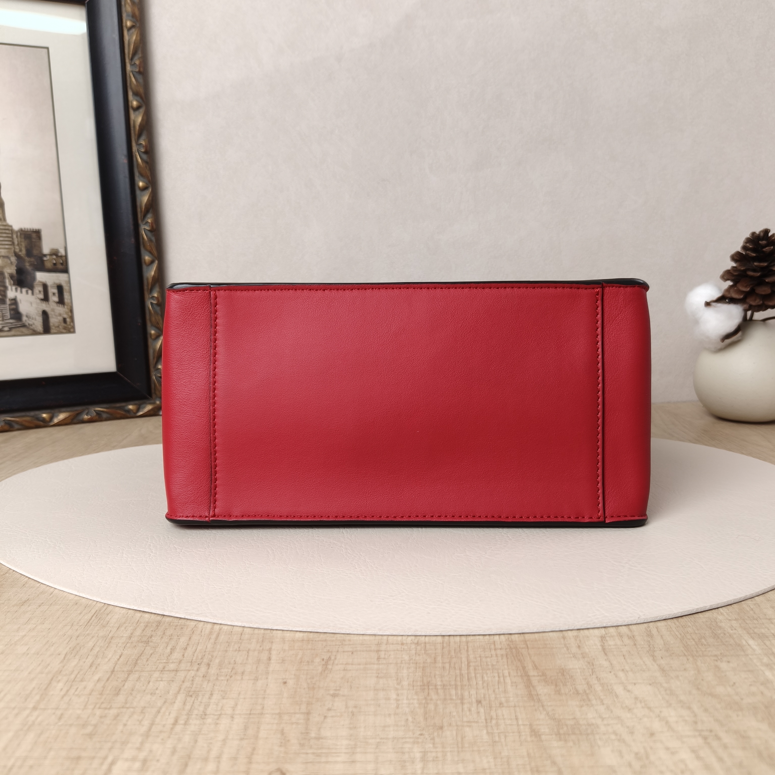 FENDI Crossbody Bag Crossbody Bag Colorblock Calfskin 25 × 12 × 19.5 cm — cover view 2 of 10
