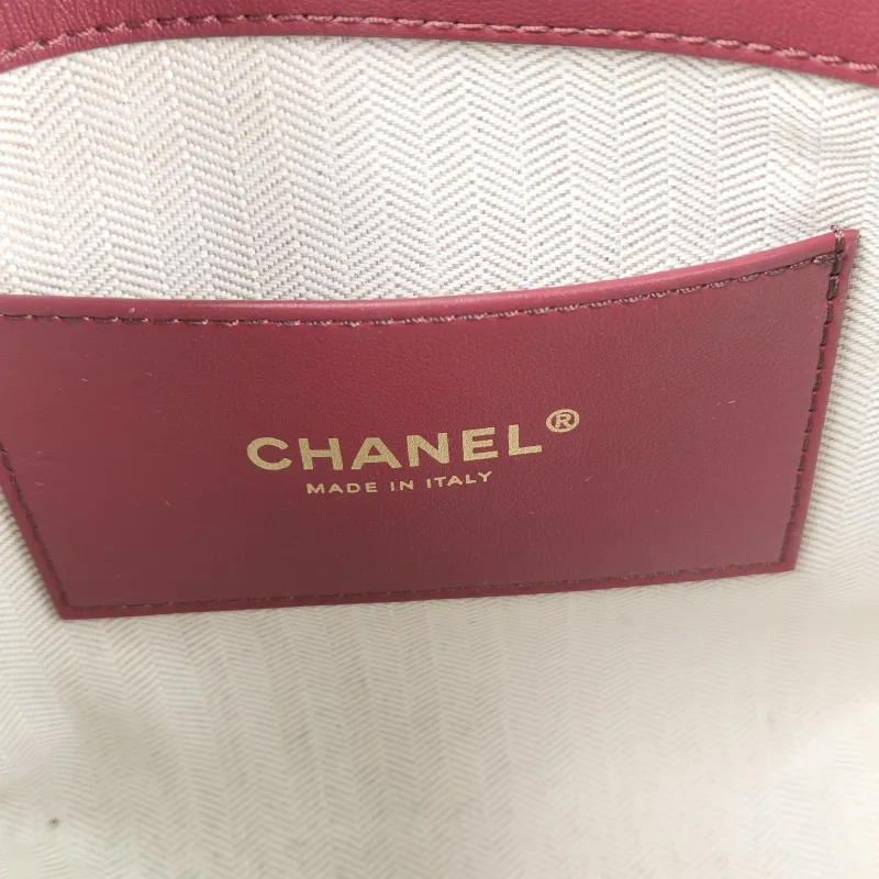 Chanel Shoulder Bag Bucket Bag Black Lambskin Mini 16 × 10 × 18 cm — detail view 5 of 12