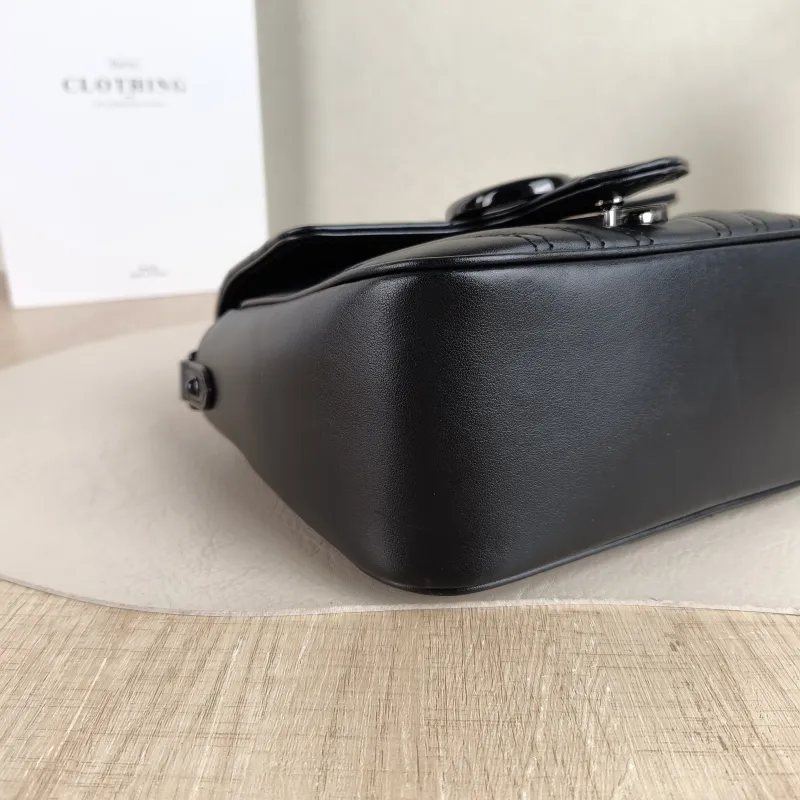 GUCCI Crossbody Bag GG Marmont Marmont Black Calfskin Mini 18 × 8 × 15 cm — detail view 4 of 10