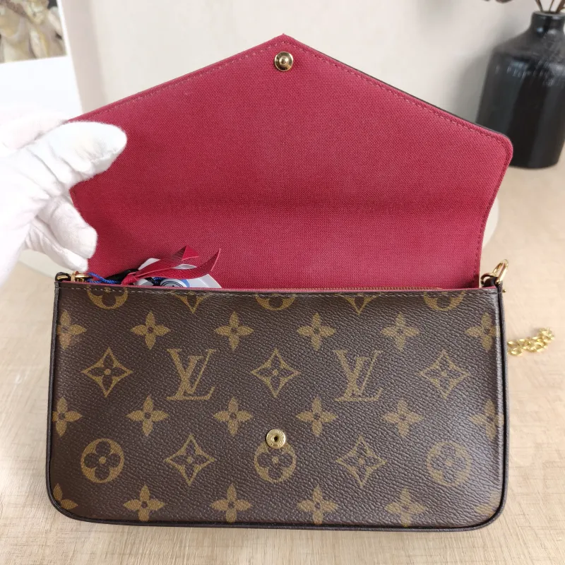 Louis Vuitton Crossbody Bag Pochette Félicie Monogram PVC Small 21 × 3 × 12 cm — detail view 12 of 15