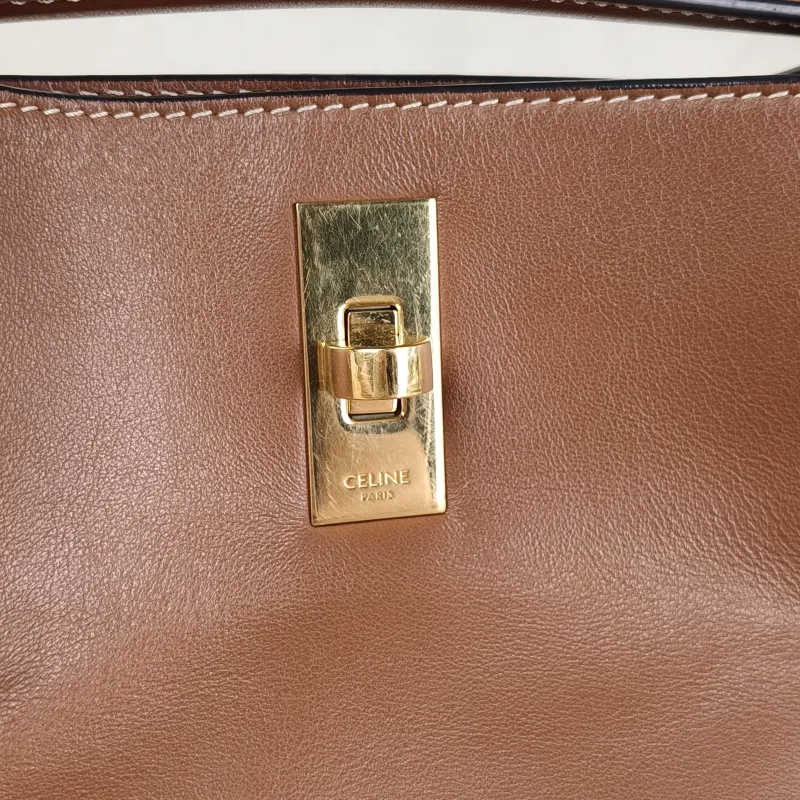 CELINE Crossbody Bag Bucket 16 Bucket Bag Caramel Calfskin Small 16 × 16 × 18 cm — detail view 4 of 9
