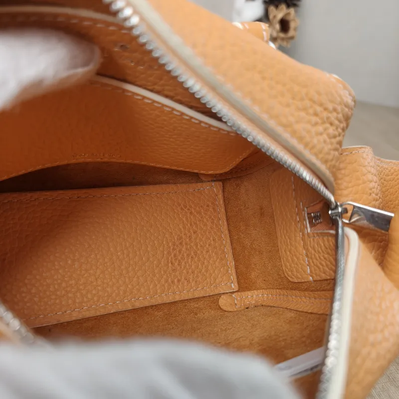 DELVAUX Top Handle Bag Cool Box Box Shoulder Bag Calfskin nano 16.5 × 7.5 × 10.5 cm — detail view 9 of 13