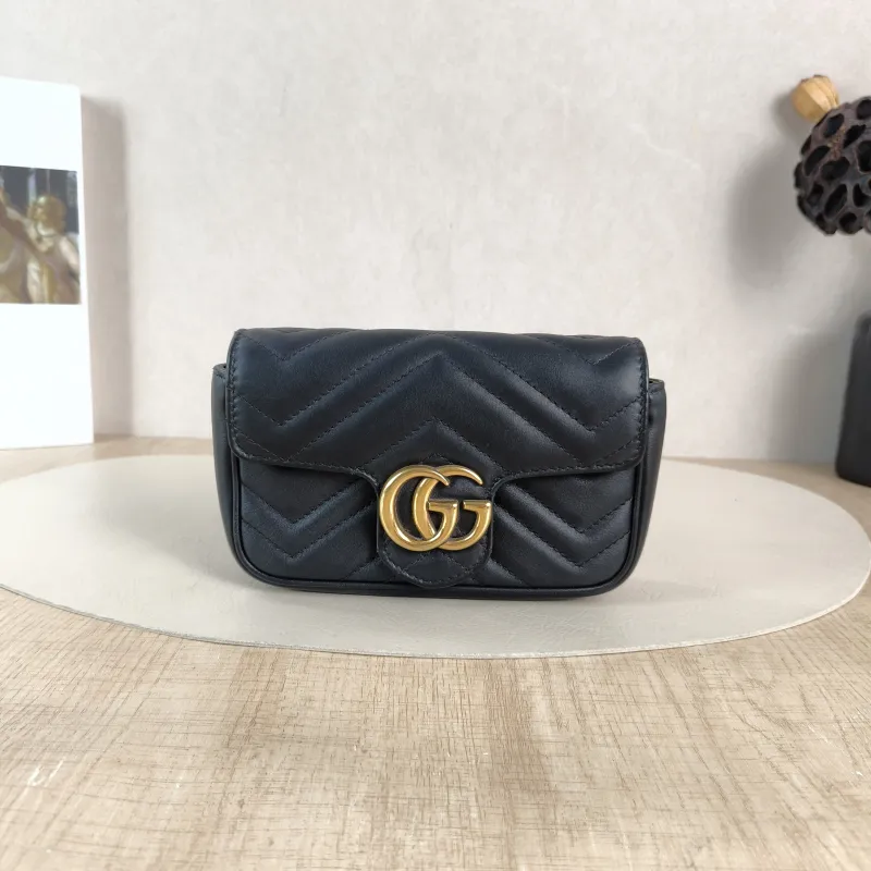 GUCCI Crossbody Bag GG Marmont Mini Marmont Mini Black Calfskin Mini 16.5 × 4.5 × 9.5 cm