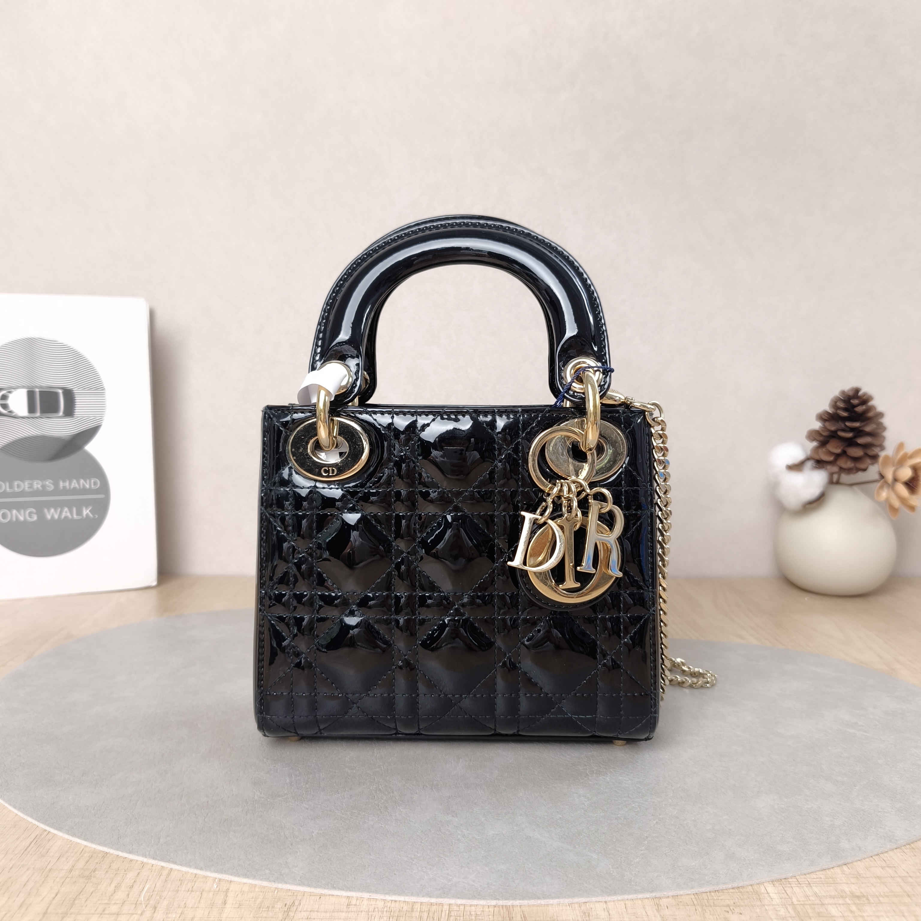 DIOR Crossbody Bag Lady Lady Dior Bag Black Leather Patent Leather Patentmini17 × 7 × 15 cm