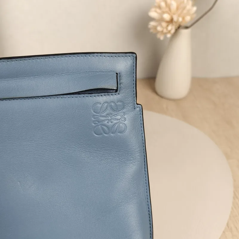 LOEWE Crossbody Bag Calfskin 32 × 5 × 21 cm — detail view 5 of 14