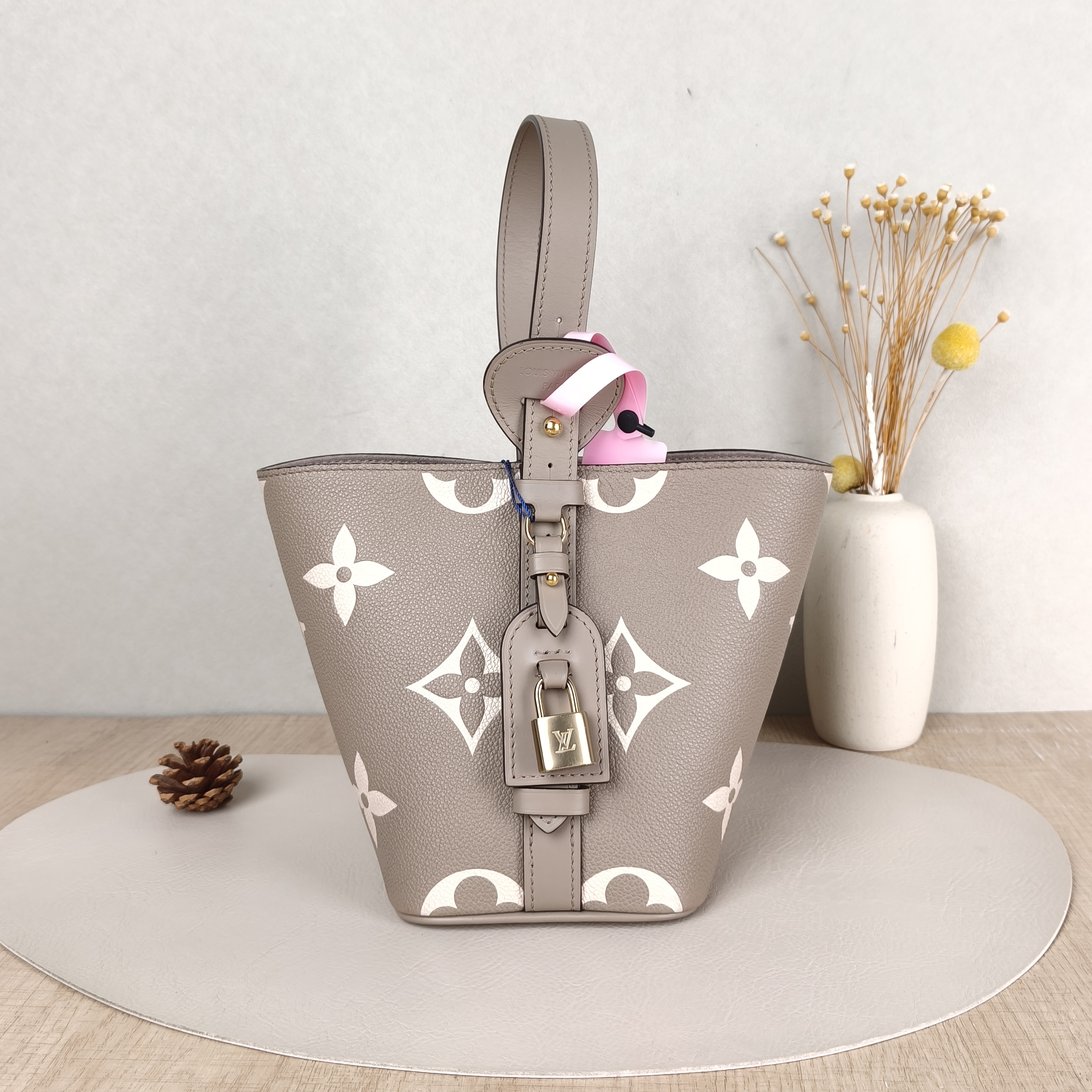 Louis Vuitton Top Handle Bag ALL IN BB · White Empreinte Embossed Calfskin BB16 × 12 × 18 cm