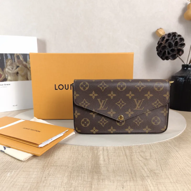 Louis Vuitton Crossbody Bag Pochette Félicie Monogram PVC Small 21 × 3 × 12 cm — cover view 5 of 6