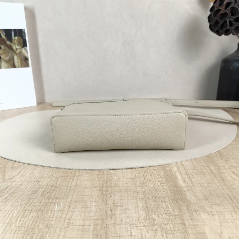 Loro Piana Crossbody Bag Extra Pocket L19 Grey Calfskin One Size 19 × 7 × 11.5 cm — cover view 5 of 5