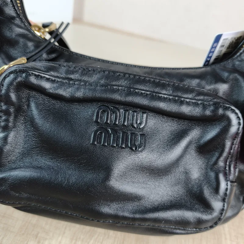 Miumiu Shoulder Bag Pocket Black SL ambskin Small 21 × 6 × 12 cm — detail view 3 of 10