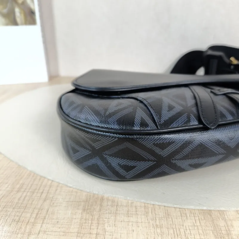 DIOR Crossbody Bag saddle Black PVC · Calfskin One Size 26 × 4.5 × 19 cm — detail view 7 of 11