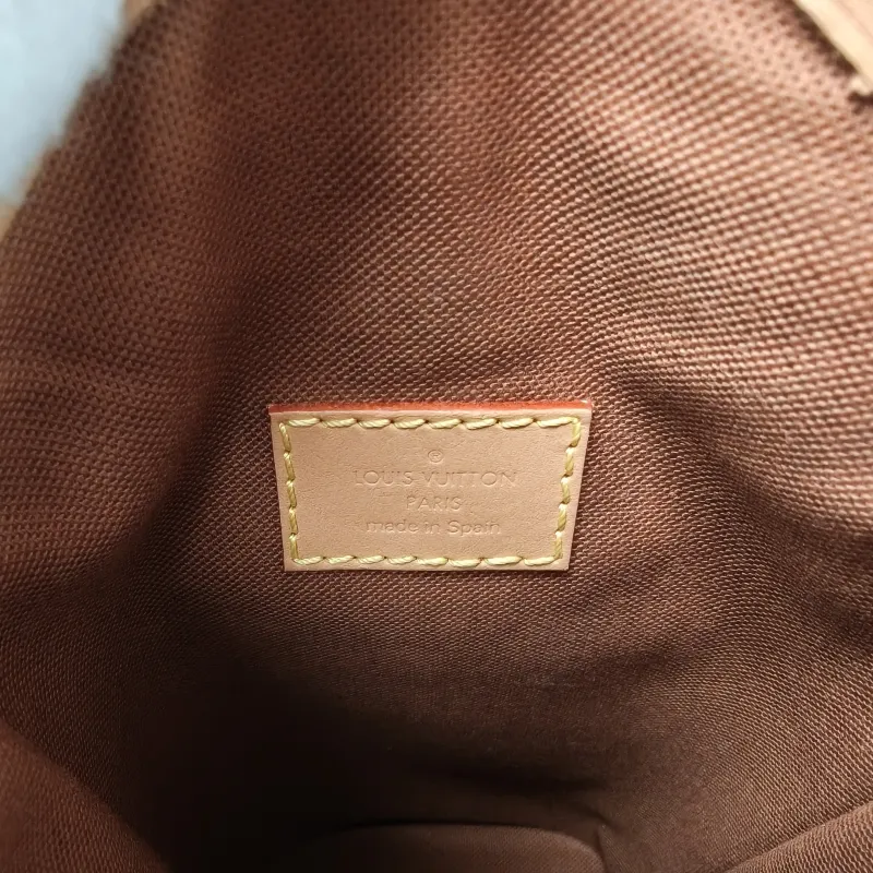 Louis Vuitton Crossbody Bag Fold Me Monogram PV Cmini14.5 × 6.5 × 18 cm — detail view 7 of 12