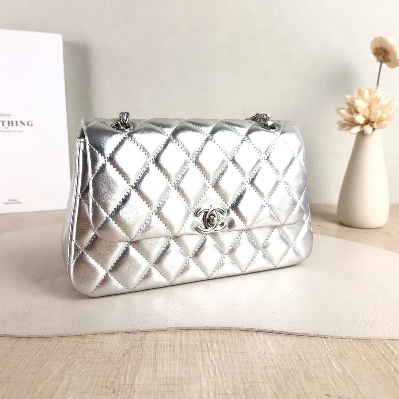 Chanel Crossbody Bag Crossbody Bag Silver Calfskin One Size 23 × 5.5 × 14 cm — cover view 2 of 5