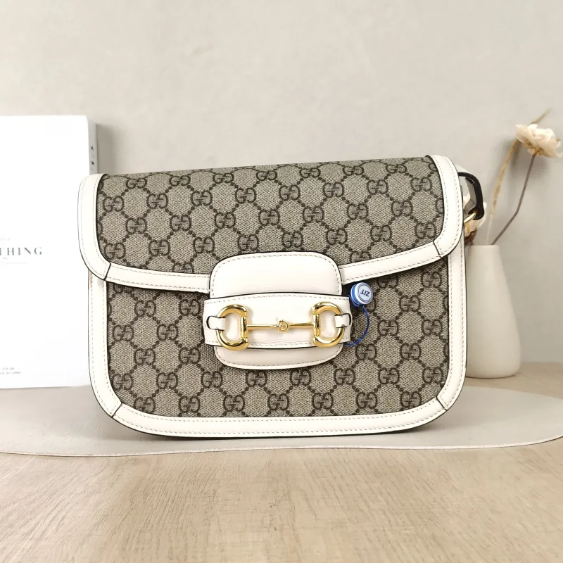 GUCCI Crossbody Bag Horsebit 1955 Horsebit Medium White Monogram PVC Medium25 × 8 × 18 cm