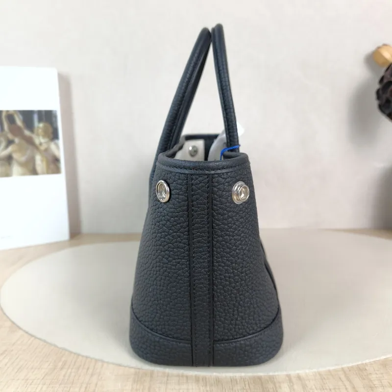 Hermès Top Handle Bag Neo Garden 23 Mini Negonda Calfskin Mini 23 × 10 × 16 cm G — detail view 8 of 9