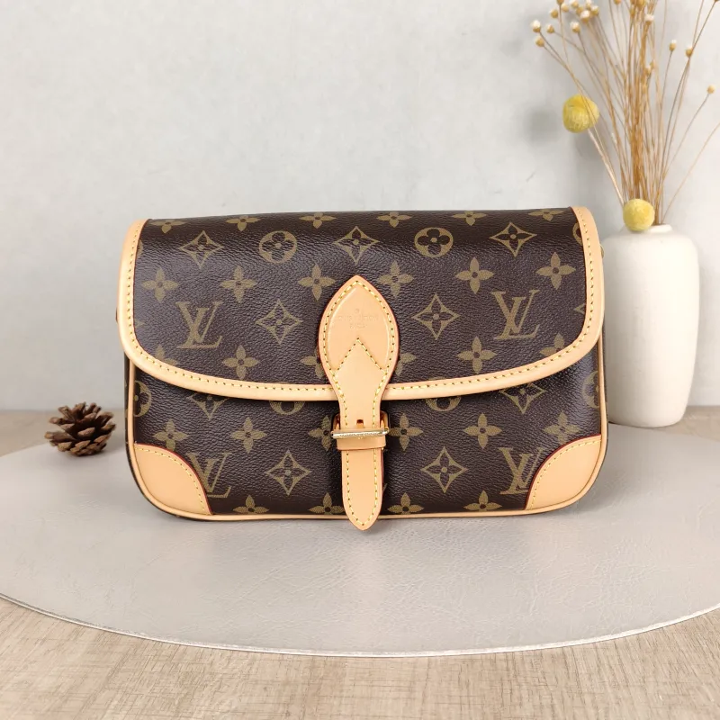 Louis Vuitton Crossbody Bag Diane Baguette Bag Shoulder Strap PVC Small 24 × 9 × 15 cm