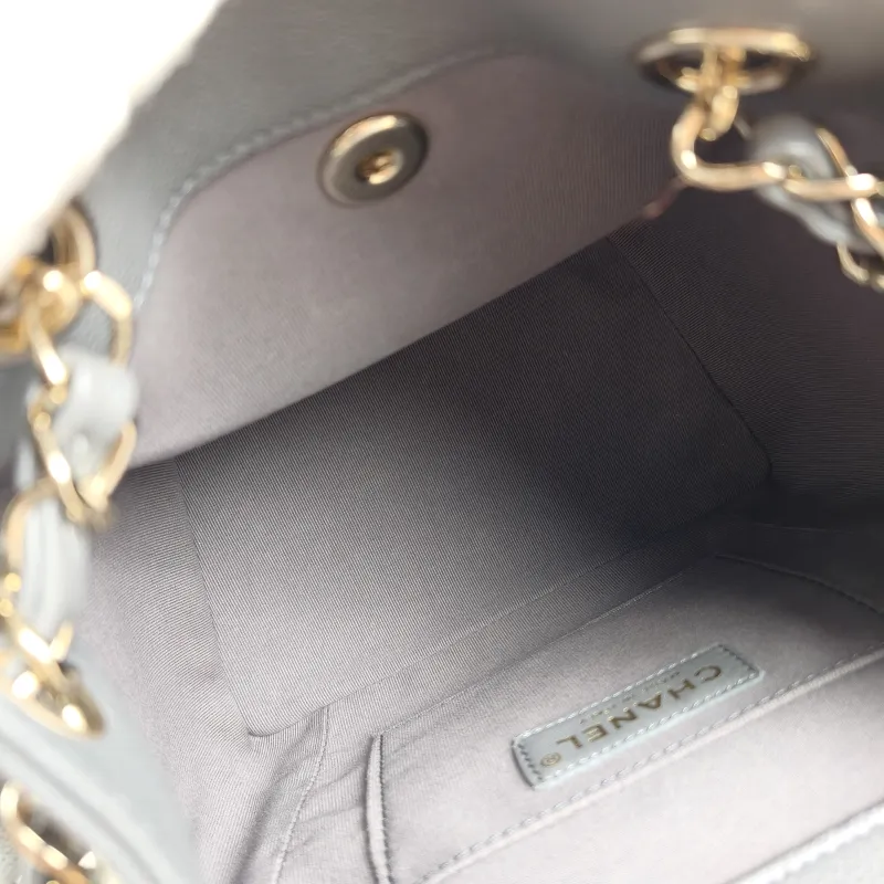 Chanel Backpackduma Grey Grained Calfskin Large21 × 13 × 23 cm — detail view 6 of 14