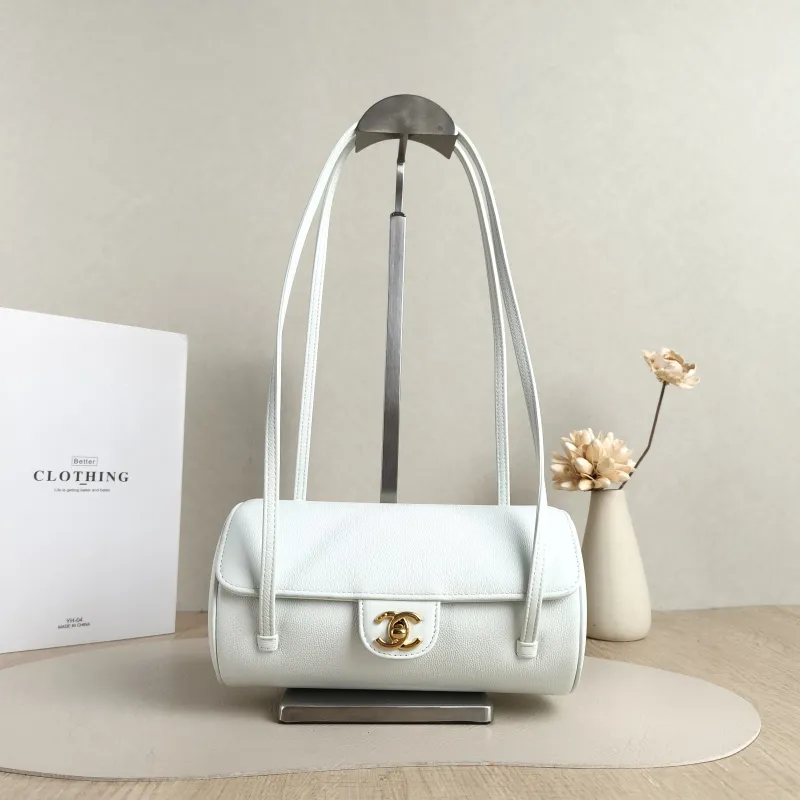 Chanel Shoulder Bag preppy coco Bowling Bag Green Calfskin Small 20.5 × 10 × 10 cm