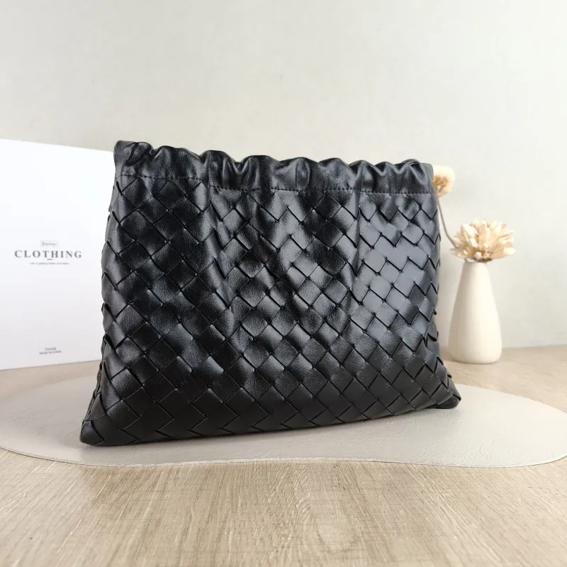 Bottega Veneta Shoulder Bag Dustbag Shoulder Bag Black Calfskin Medium 32 × 1 × 23 cm — cover view 3 of 5