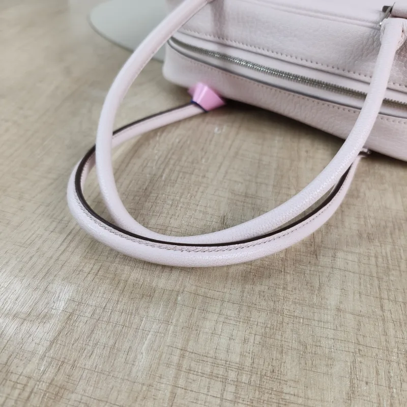 Hermès Shoulder Bag Plume 21 M7 Lambskin Mini 21 × 8 × 15 cm w — detail view 11 of 11