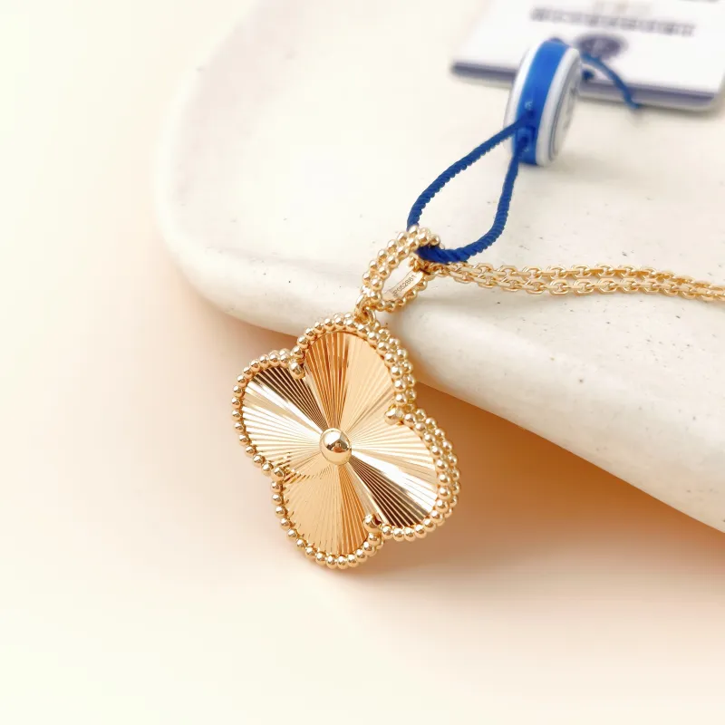 Van Cleef & Arpels Necklace Magic Alhambra Alhambra Collection Necklace Yellow Gold 18KY ellow Gold Magic Large90cm โ cover view 2 of 12