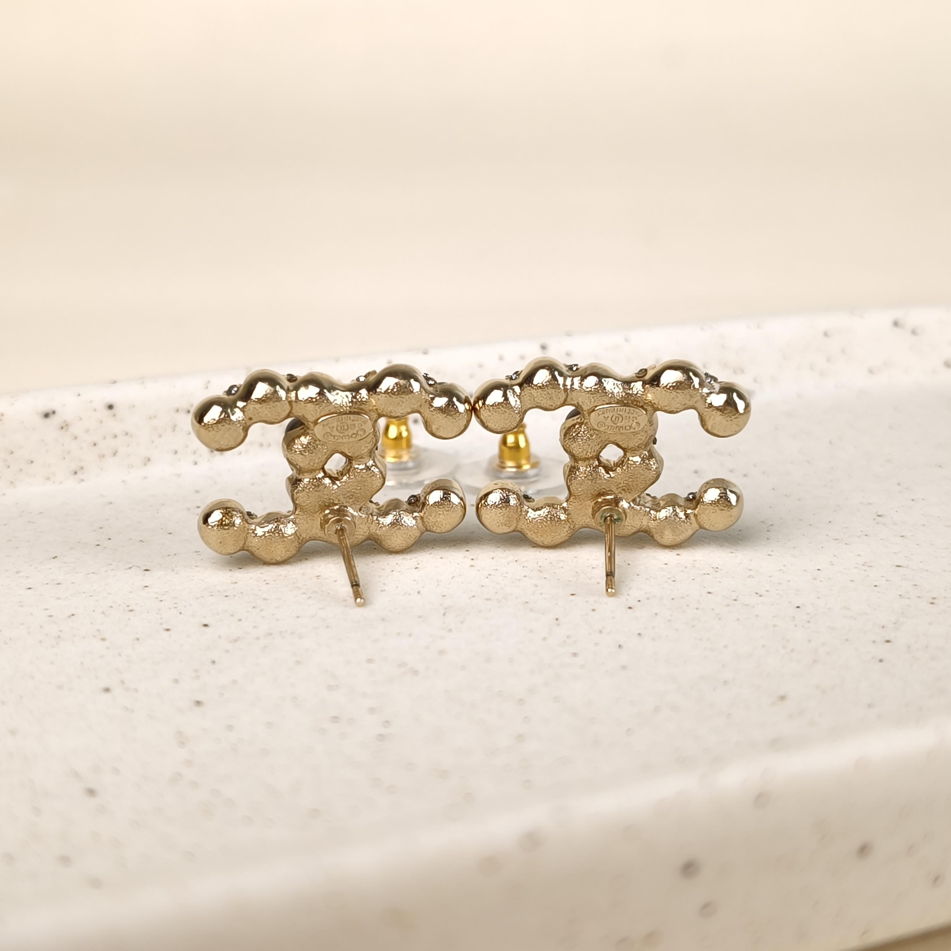 Chanel Earrings c Grey Pearl Earrings Gold One Size — cover view 6 of 8